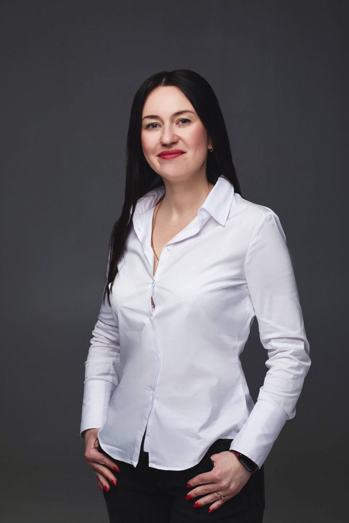 Shoemaker Yulia Oleksiivna